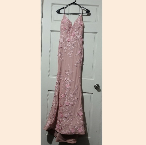 Portia and Scarlett Dress - Picture 5 of 9